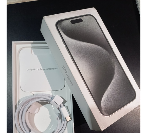 Apple iPhone 15 Pro (128 Gb) - Titanio Blanco