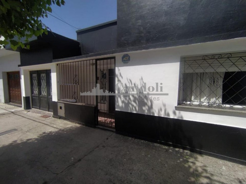 Casa En Venta 3 Ambientes + Depto 2 Ambientes Barrio San Cayetano - Mar Del Plata.