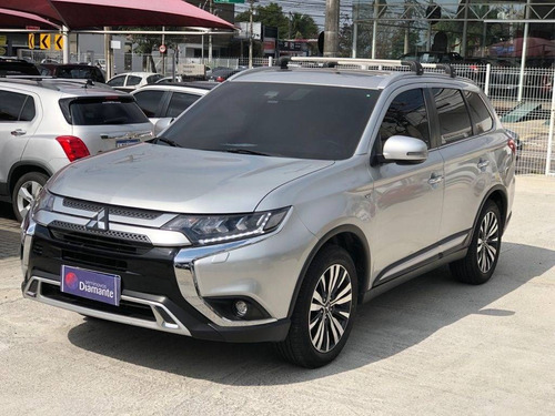 MITSUBISHI OUTLANDER 3.0 MIVEC V6 GASOLINA HPE-S AWD 