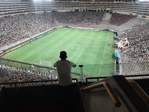 Alquilo Palco Para El Partido U Vs Alianza Universidad - Domingo 6 De Marzo, 6:00 Pm - Imagen 2