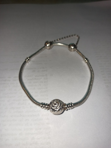 Pulsera Pandora Con Un Charm Doble