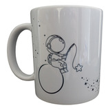 Mug Astronauta En El Espacio. Iniciales Personalizadas.