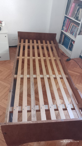 Cama De Madera 1 Plaza Usada Sin Colchon