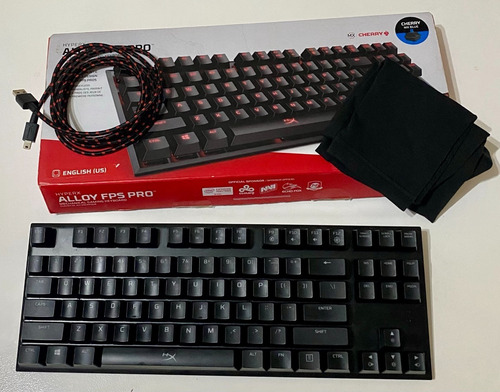 Teclado Hyperx Alloy Fps Pro Switch Blue + 1 Manguito Grátis