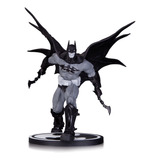 Dc Collectibles Batman: Blanco Y Negro: Batman De Carlos D'a