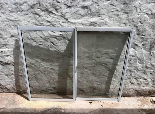 Ventana Hojas De Aluminio 114 X 72,5con Vidrio Y Mosquitero