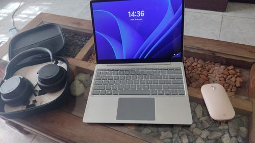 Notebook Surface 2 I5 Más Mouse Y Auriculares Microsoft 0rui