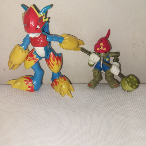 Miniatura Bonecos Digimon Flamedramon + Pinocchimon