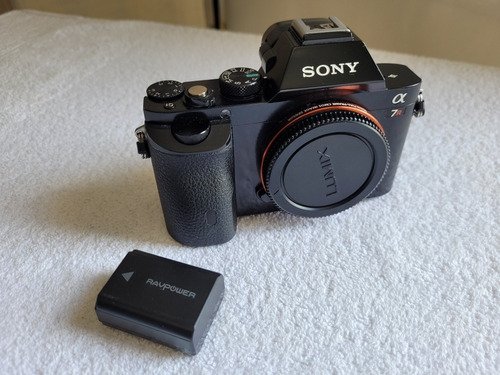 Câmera Sony Alpha A7r Full Frame 36mp Evf Wifi 13k Clicks Sp