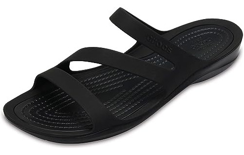 Sandalias Crocs Swiftwater Negras De Dama