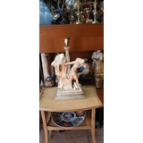 Antigua Lámpara Velador De Marmol Con Figuras Europeas