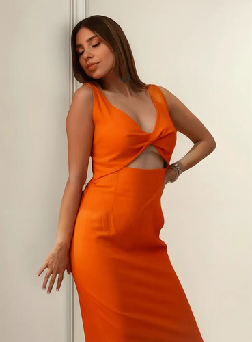 Vestido Largo Recto De Lino Con Escote En Torso