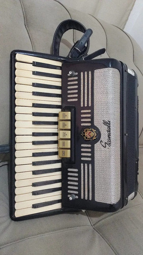 Acordeon Scandalli 80 Baixos Italiana