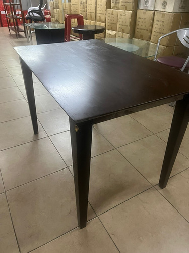 Mesa Comedor Usada Con Detalles