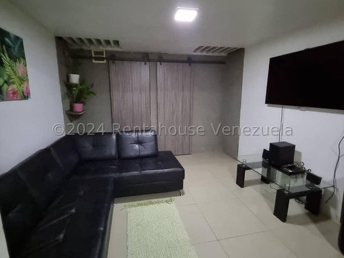 Jean Pavon Tiene Bella Casa En Venta En Terrazas De Ensenada Barquisimeto Lara 1 5 3 2 6 - Imagen 4
