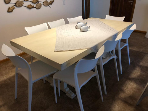 Mesa De Comedor De Madera Patinada Con 8 Sillas De Pvc 