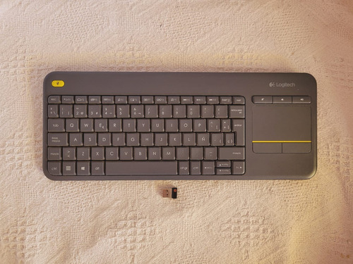 Teclado Inalámbrico Con Touchpad K400 Plus Logitech Español