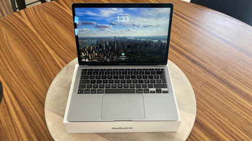 Macbook Air M1 / Gris Espacial 