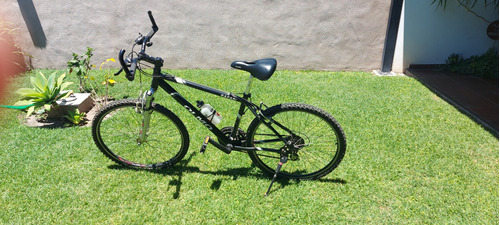 Mountain Bike Olmo Rodado 26   21 Velocidades Color Negro