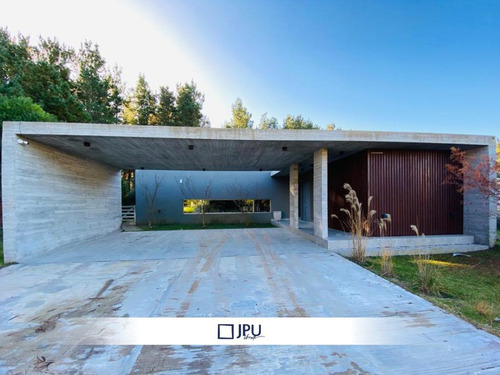 Casa En Venta Costa Esmeralda, Golf. Cuatro Ambientes - Imagen 2