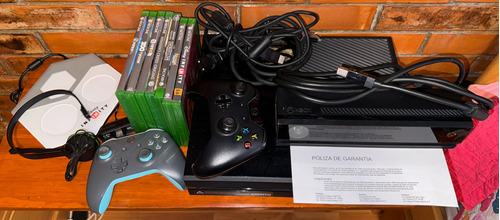 Consola Xbox One Negro: 3 Controles, Kinect Y 7 Juegos 