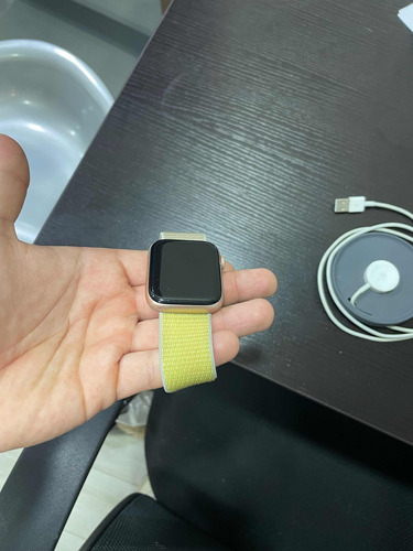 Apple Watch S4 44mm + Correa Original Apple + Base