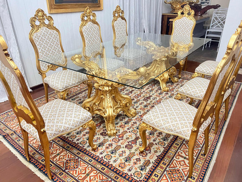Mesa De Jantar Com 8 Cadeiras Folheadas A Ouro Envelhecido.
