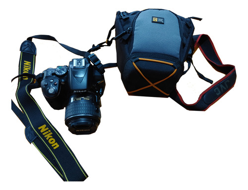 Cámara Réflex Nikon D5300 + Lentes De 18-55 Mm Y 55-200 Mm