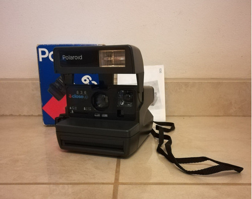 Cámara De Fotos Instantánea Polaroid 636
