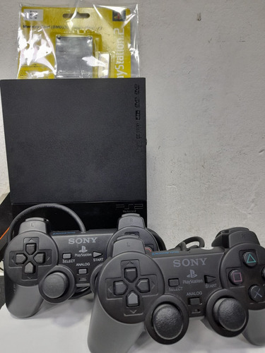 Consola Playstation 2 Ps2 + Mem 64  Gb (50 J) + 2 Controles 