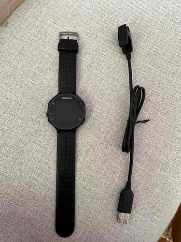 Smartwatch Garmin Forerunner 235