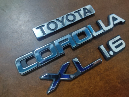 Kit Emblemas Insignia Letras Toyota Corolla 1.6 Xl Foto 4