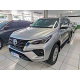 Toyota Hilux Sw4 2.8 D-4d Turbo Srx 7l 4x4