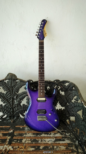 Guitarra Tagima Chamaleon 