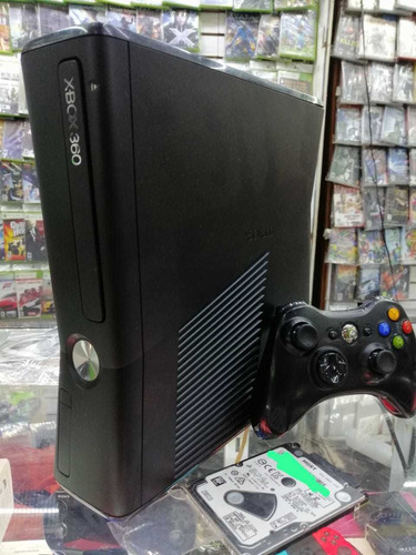 Consola Xbox 360 Slim Con 2 Controles 320gb, 2 Cargadores 