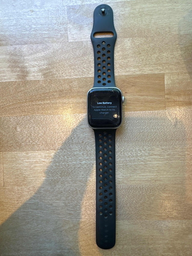 Apple Watch Series 5 44mm