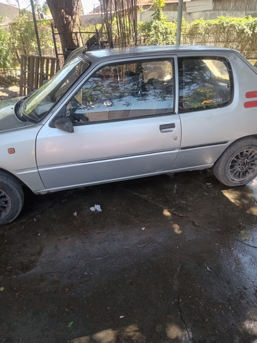 Peugeot 205 1997 1.3 Gl