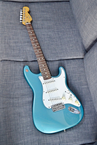 Guitarra Fender Stratocaster Standard 50th Aniversario 