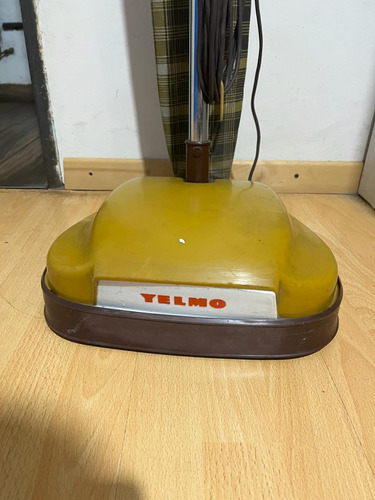 Lustraspiradora Yelmo