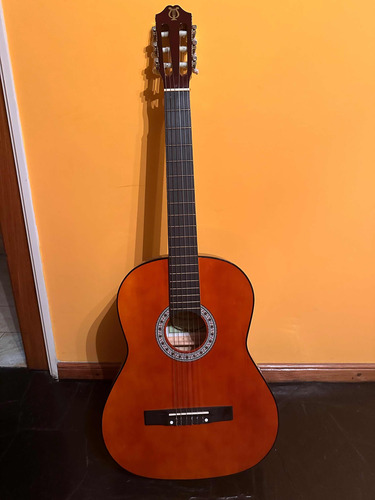 Guitarra Criolla De Antigua Casa Nuñuez + Funda Y Cuerda