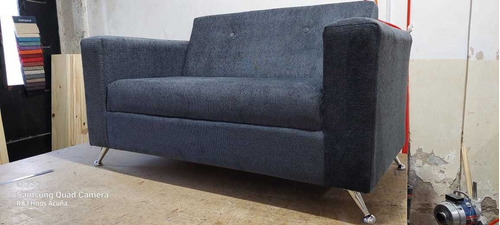 Sillón Sofa Dos Cuerpos Con Patas De Metal 