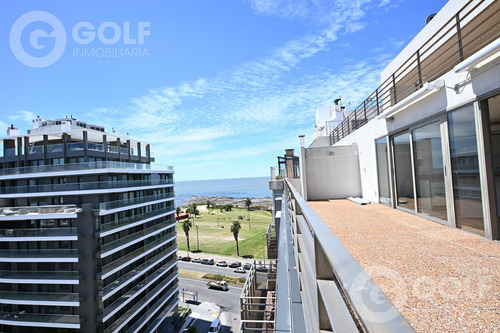 Venta Apartamento Penthouse 2 Dormitorios Con Cochera En Punta Carretas