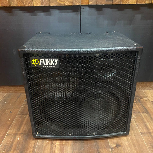 Amplificador Epifunky By Epifani 210c 150w De Baixo - Usado!