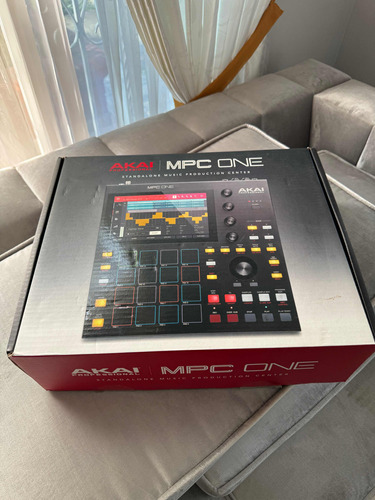 Akai Mpc One Sampler Secuenciador