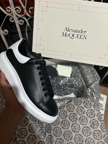 Alexander Mcqueen