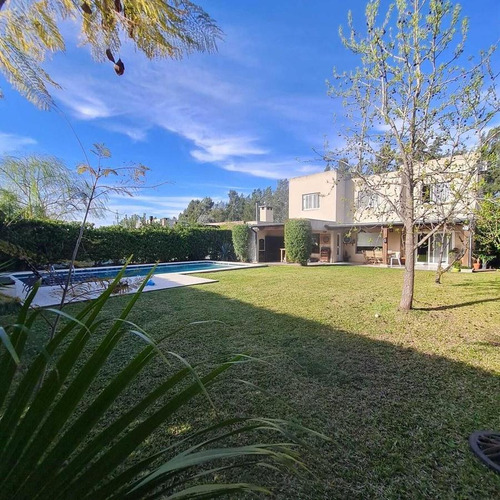 Casa Chalet En Venta En General Pacheco, Tigre, G.b.a. Zona Norte