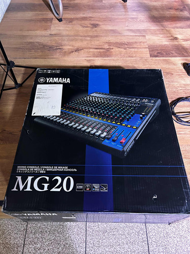 Mesa De Som Yamaha Mg20