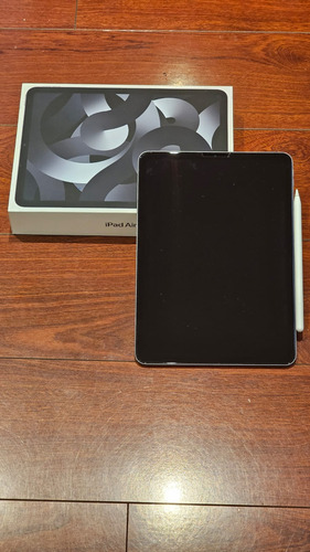 Apple iPad Air (5ª Generación) 10.9  Wi-fi 64 Gb