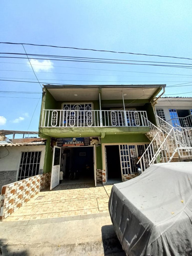 Casa En Venta En Candelaria El Carmelo. Cod 15592