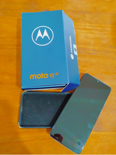 Motorola E22 Usado